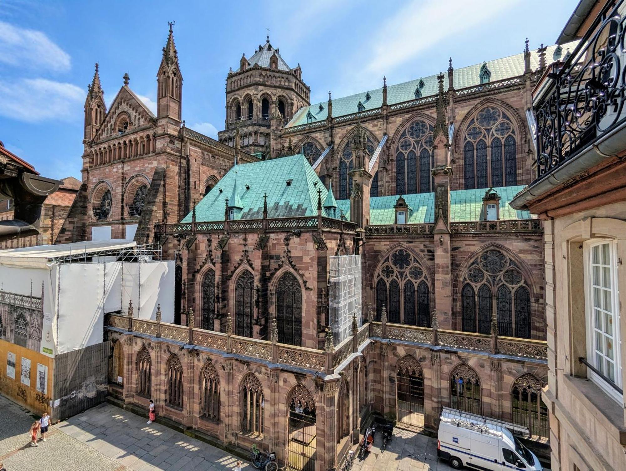 Triplex Place De La Cathedrale Strasbourg Exterior foto